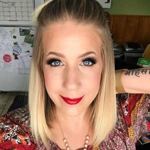 Meet your Posher, Julie